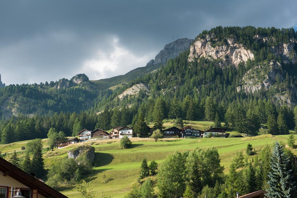 Garni Aritz Hotel Campitello di Fassa Exterior photo