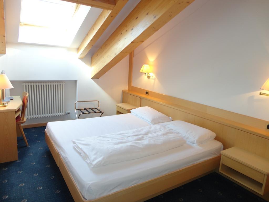 Garni Aritz Hotel Campitello di Fassa Exterior photo