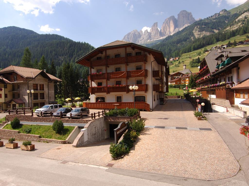 Garni Aritz Hotel Campitello di Fassa Exterior photo