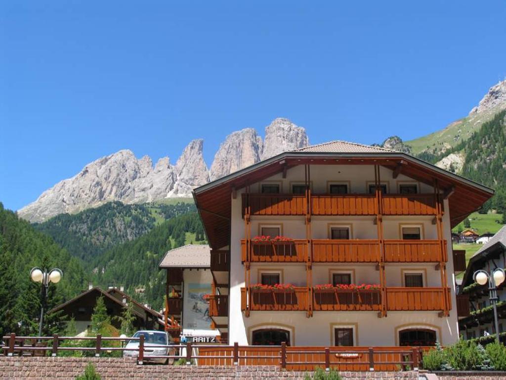 Garni Aritz Hotel Campitello di Fassa Exterior photo