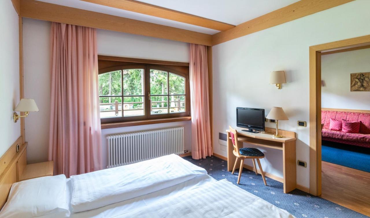 Garni Aritz Hotel Campitello di Fassa Exterior photo