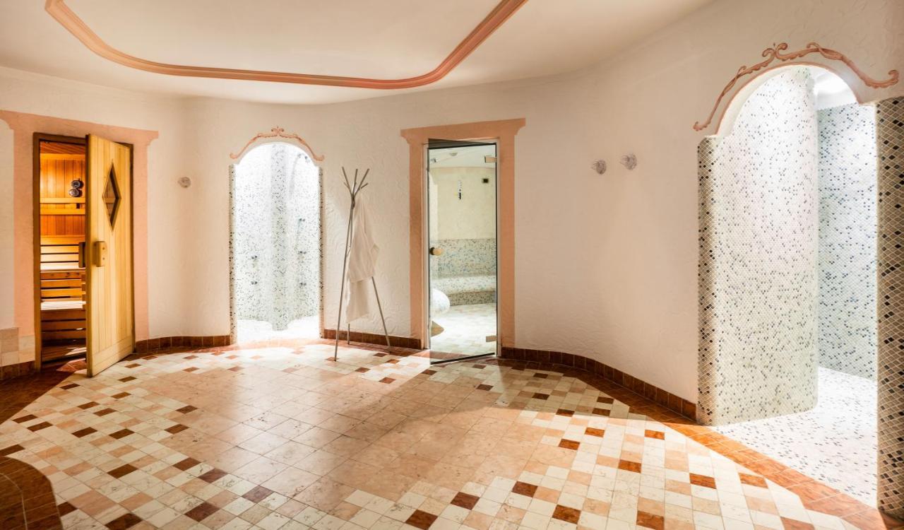 Garni Aritz Hotel Campitello di Fassa Exterior photo